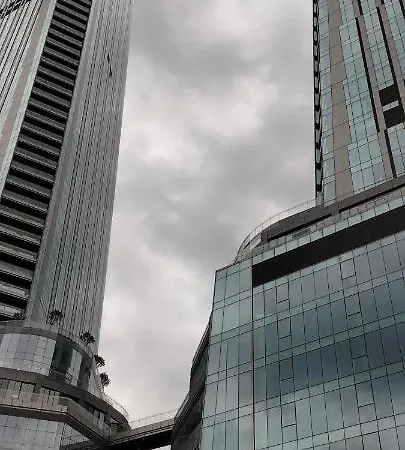 ‌skyland Apartment *